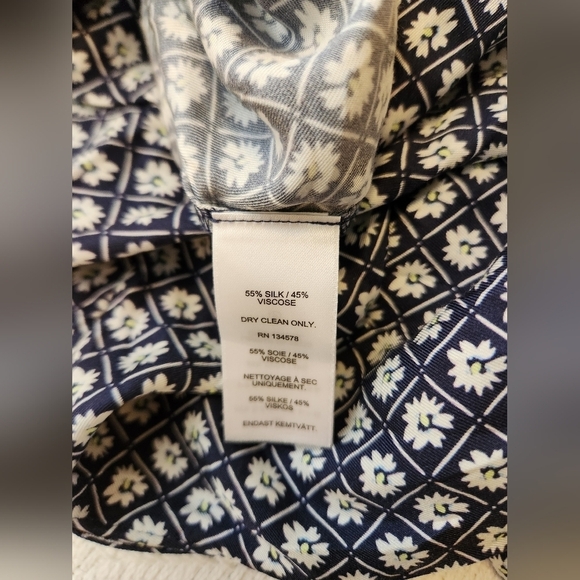 Vineyard Vines 55% Silk Dress Size Small BELT NOT INCLUDED - Picture 9 of 15